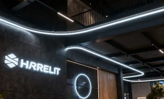 RGBW vs. Pixel: Choose the Right 360° Neon Flex Feature